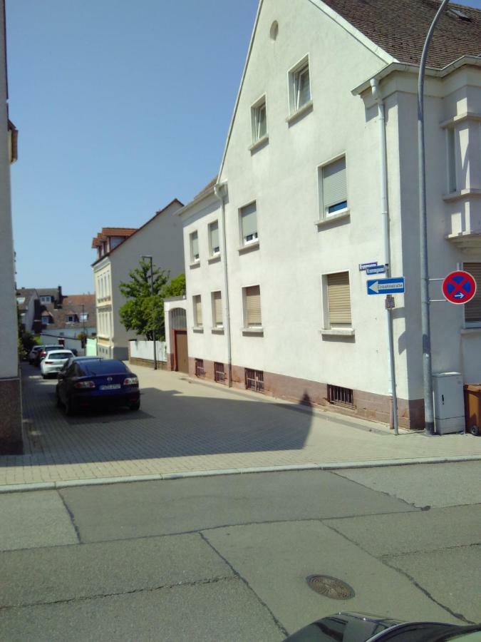 Ruhige Wohnung Zentrumsnah Pirmasens Exterior photo